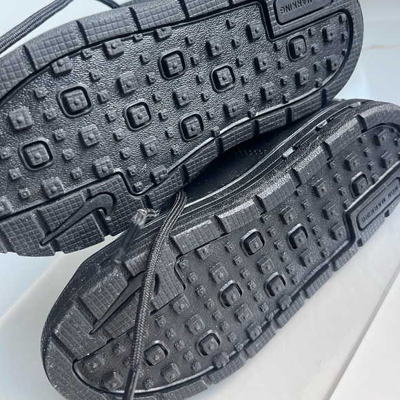 Nike ACG sneakers - Picture 3 of 5